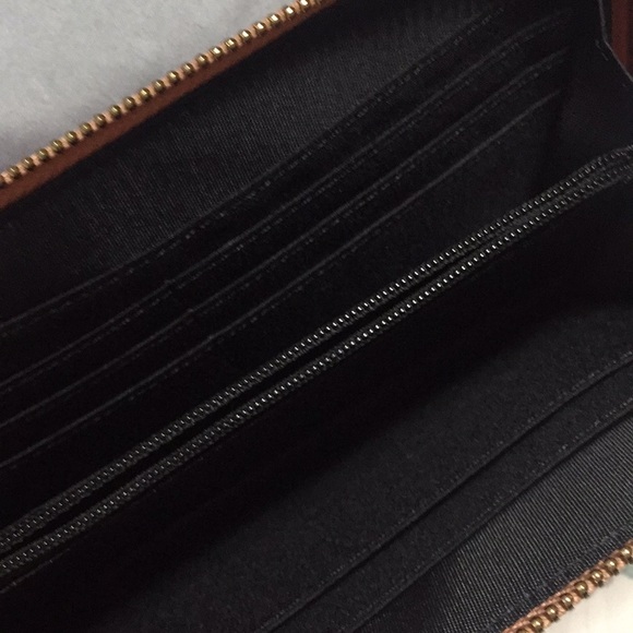 TAHARI WALLET - Picture 3 of 7